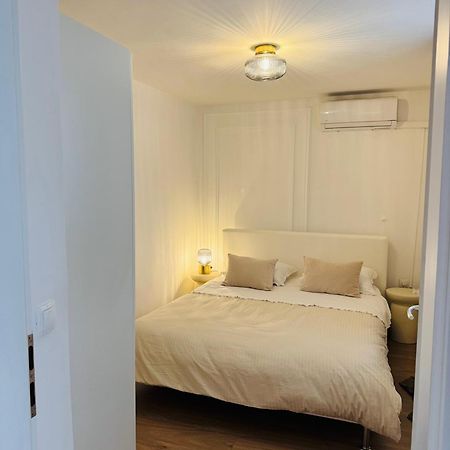 Apartment Stari Dvor Kaštela Esterno foto