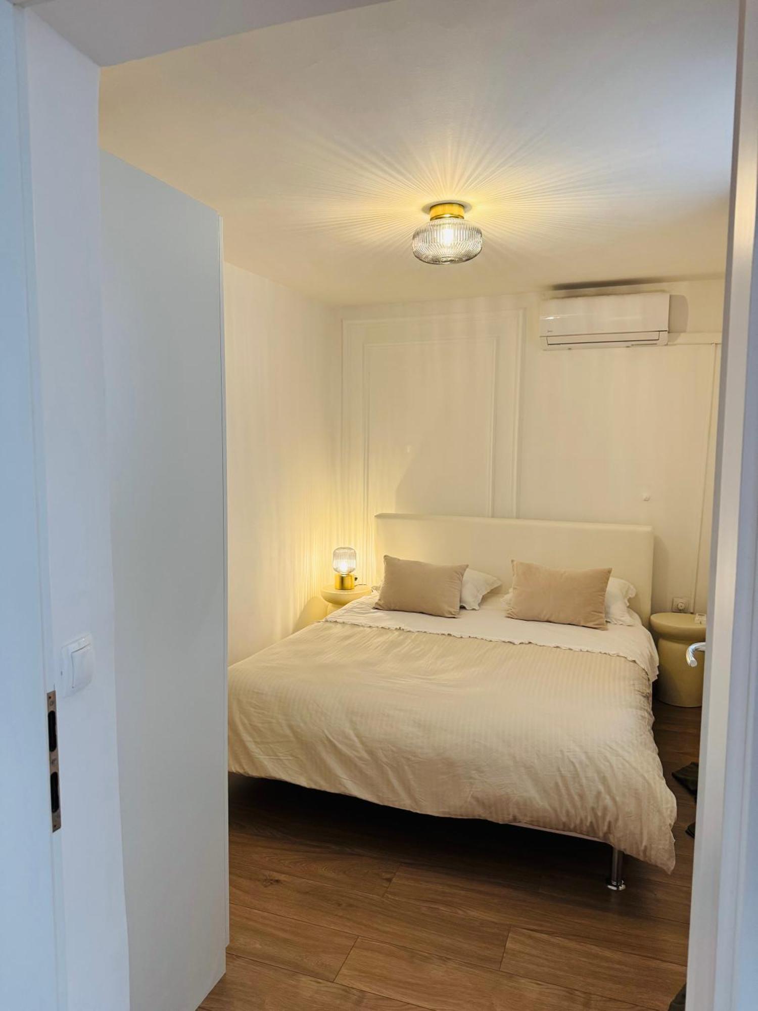 Apartment Stari Dvor Kaštela Esterno foto
